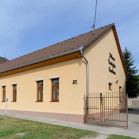 Pensjonat Althaus Vendeghaz Nemetker